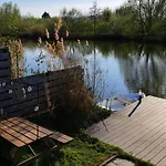 Chalet Het Waterchalet Op Monumentaal Ooltgensplaat