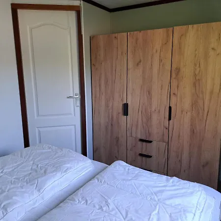 Het Witte Aan Het Water Monumentaal *