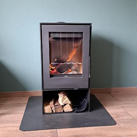 Het Witte Aan Het Water Monumentaal * Ooltgensplaat