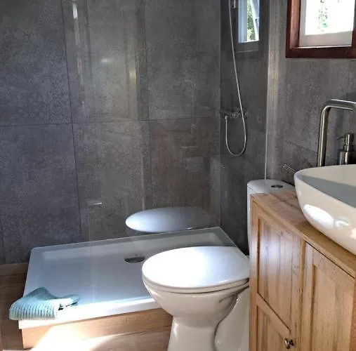 Het Waterchalet Op Monumentaal Fort Шале Ooltgensplaat