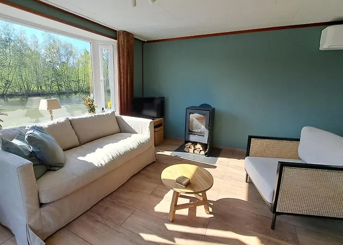 Chalé Het Witte Aan Het Water Monumentaal