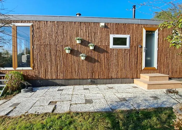 Het Waterchalet Op Monumentaal Fort * Ooltgensplaat