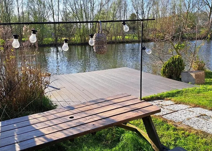 Het Witte Aan Het Water Monumentaal Ooltgensplaat