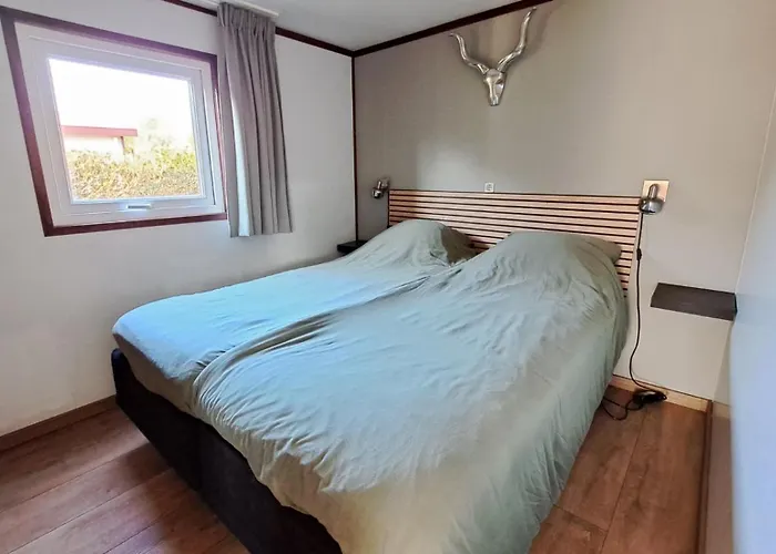 Шале Het Waterchalet Op Monumentaal Fort