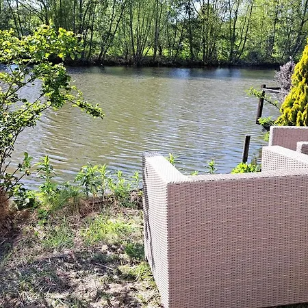 Het Witte Aan Het Water Monumentaal * Ooltgensplaat